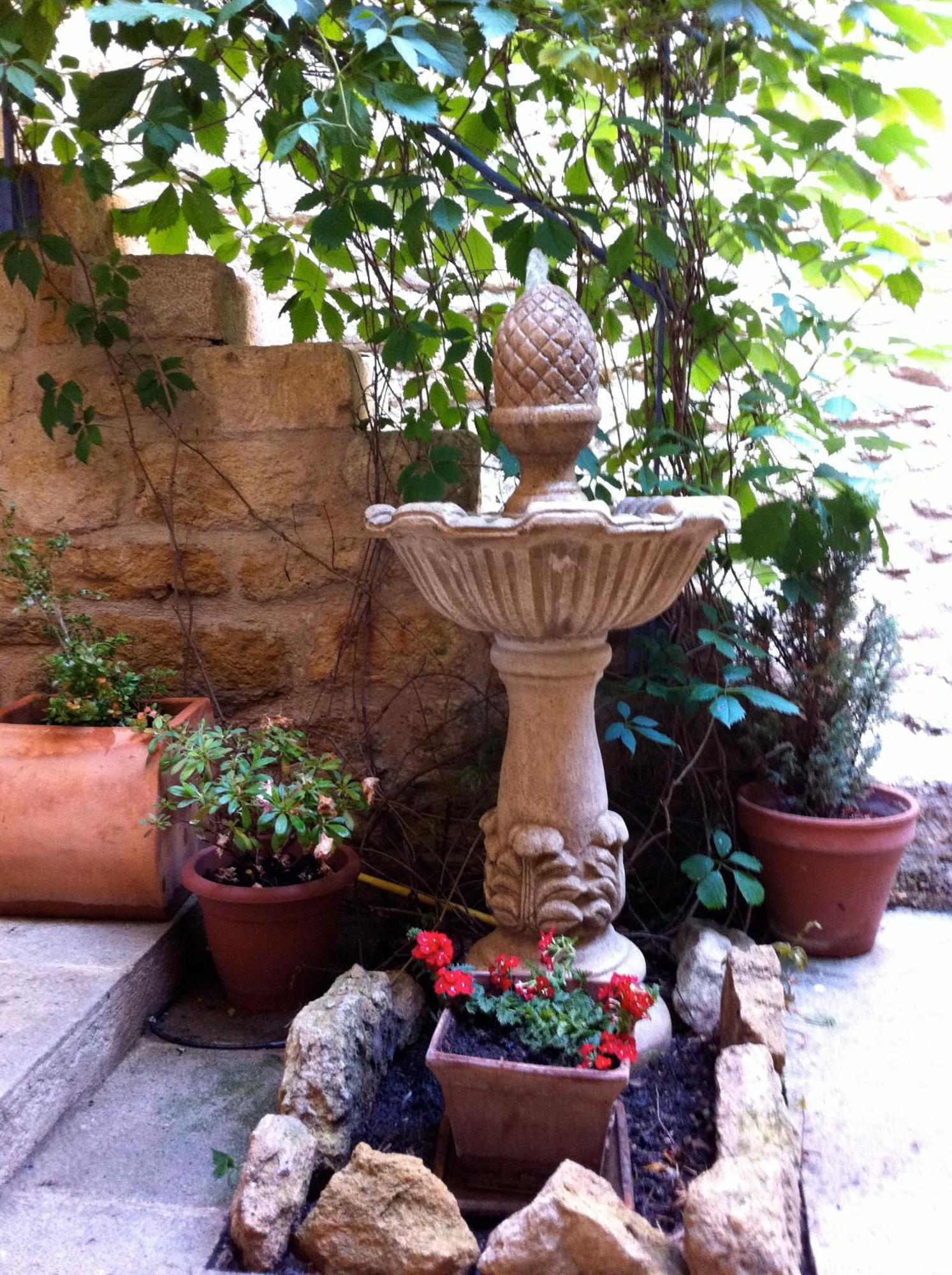 Un Patio En Luberon Bed & Breakfast Ansouis Exterior photo