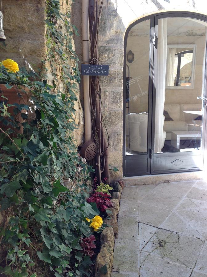 Un Patio En Luberon Bed & Breakfast Ansouis Exterior photo