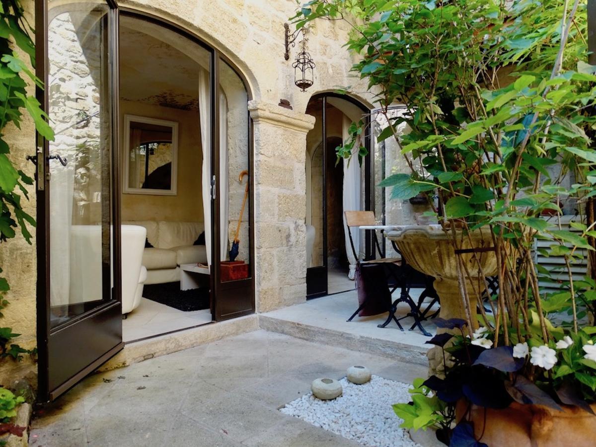 Un Patio En Luberon Bed & Breakfast Ansouis Exterior photo